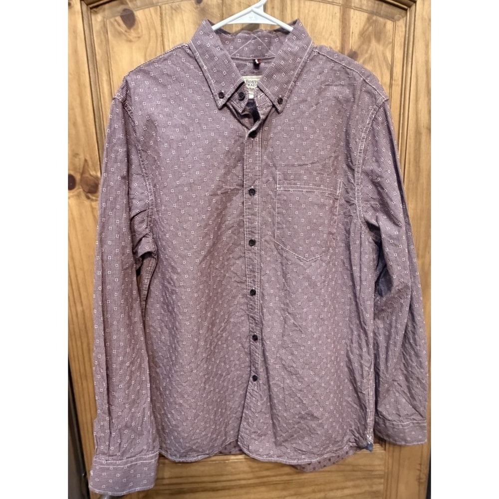 Boston Traders Men's Large Burgundy Geometric Button Front Long Sleeve Shirt L